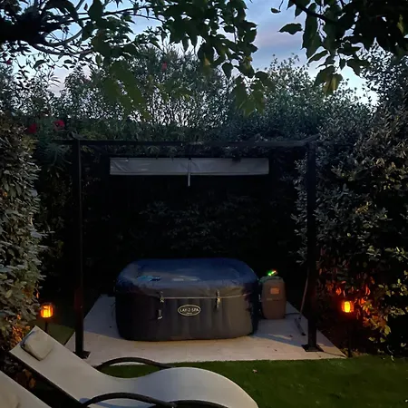 Semesterbostad Mazet Des Orchidees - 4 Personnes 50 M2 - Jardin, Prive De Paques A Fin Septembre - Independant - Stationnement Prive