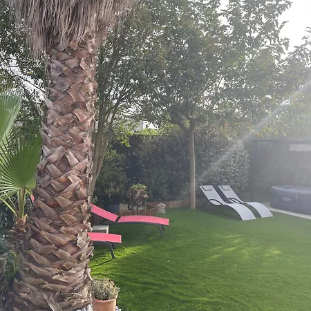Mazet Des Orchidees - 4 Personnes 50 M2 - Jardin, Prive De Paques A Fin Septembre - Independant - Stationnement Prive 펜션 Servian