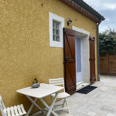 Mazet Des Orchidees - 4 Personnes 50 M2 - Jardin, Prive - Independant - Stationnement Prive